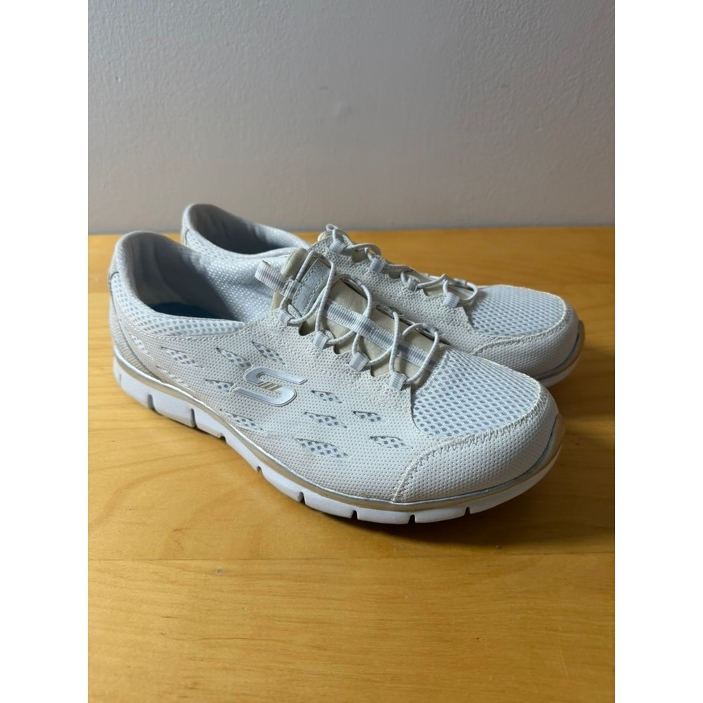 Skechers 22603W White Silver Wide Fit Air Cooled Memory Foam Sneakers Womens 10